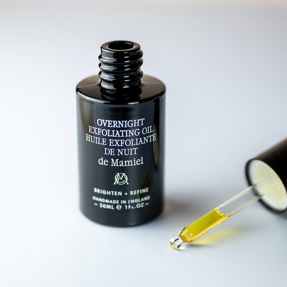 de Mamiel Overnight Exfoliating Oil in pipette